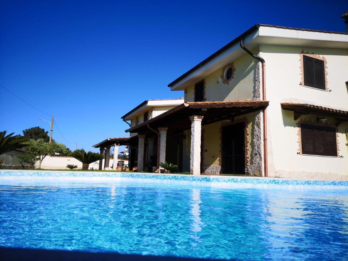 Gold House Luxury Anzio Villa Eksteriør billede